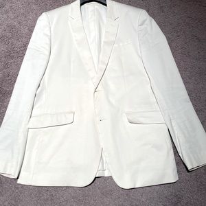White blazer size 42 RW&CO
